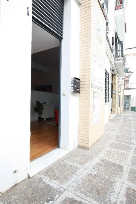 Nuevo Estudio Centro Sevilla. Ac/Wifi Castellar 56 מראה חיצוני תמונה